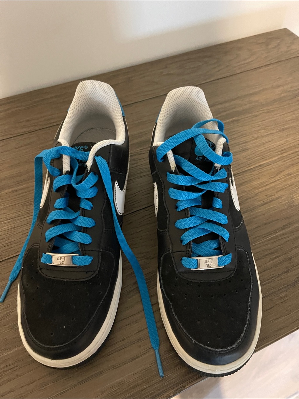Nike Air Force 1 Youth Size 6 Black and Blue Low-Top Sneakers